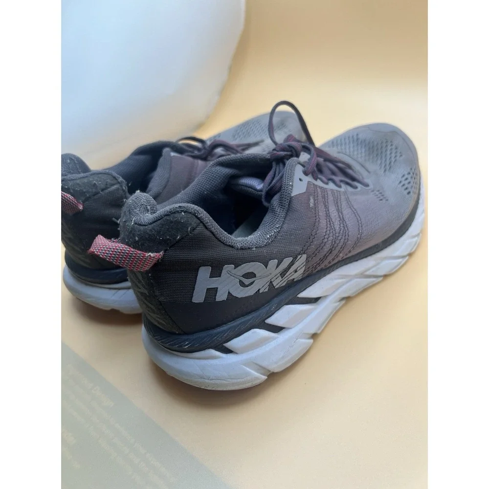 Hoka One One Clifton 4 Mens 9.5 2E Wide Grey Burgundy Running Shoes 1016723